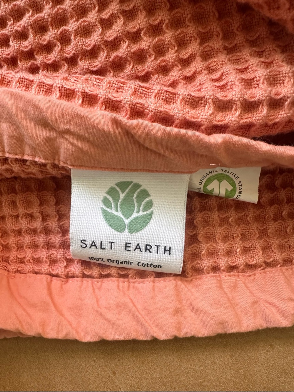 Salt Earth cotton throw blanket - Picture 3 of 3